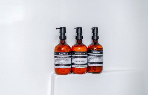 Jungle House Chillicothe Sleeps 24 Downtown Ohio Free Parking - Walk to Historic District - 5BR Luxury Home - Pet Friendly - King Beds - Over 5,800 Five Star Stays - Foto 24