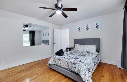 Hot Tub & Theater Haven-Lake and Ski Retreat - Foto 23