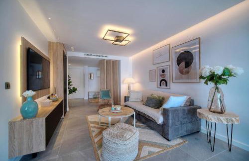 Cannes Luxury Rental - Stunning sea front apartment - Foto 3