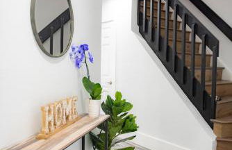 Lux 3 bedroom townhouse 1 block from the beach - Photo 11