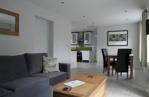 Honeysuckle Cottage with Hot Tub Park Facilities - Photo 9