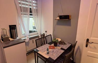 Best Preis Stadtperle 1- Stadtzentrum Wittenberge Modernes Ambiente max 3 Personen Einzelzimmer voll ausgestattet mit MagentaTV, WLAN, Waschmaschine - Foto 16