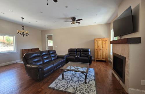 The Alhambra Retreat Gated Spacious Private - Foto 33