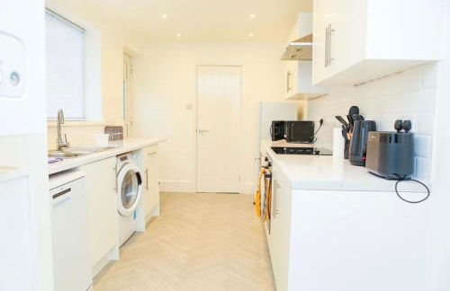 Contractor stays - Neville Crescent Sunderland - Foto 20