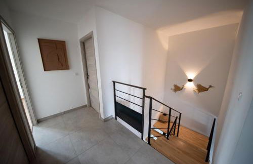 La Bulle Dorée Luxury private Jacuzzi House 4 BR Tourist Center - Foto 23