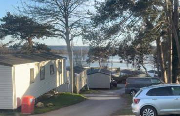 Rockley Park, Poole, Stunning Sea View, Close to Beach - Photo 17