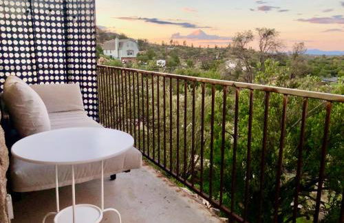 Eagles Nest Casita Luxury king memory foam bed feather pillows & duvet Amazing views, private balcony, Great location & Dog friendly - Foto 60