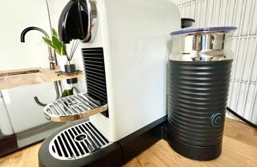 Stunning 3 bedroom & 2 bathroom cottage with patio - Foto 6