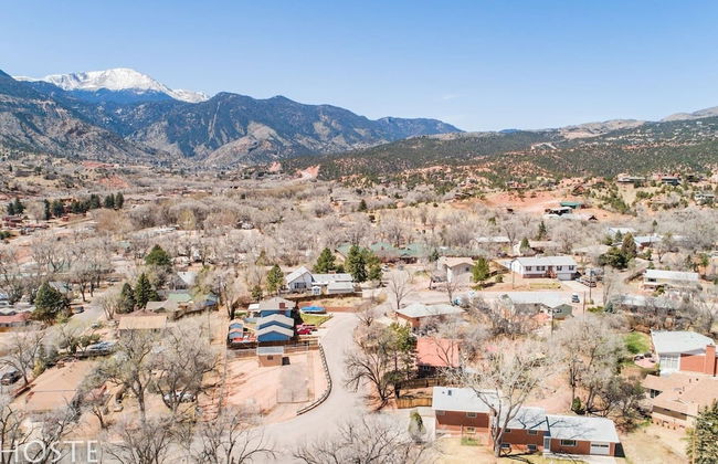 Mtn Dream! Fireplace, Patio & Hot Tub 4BR - Photo 43