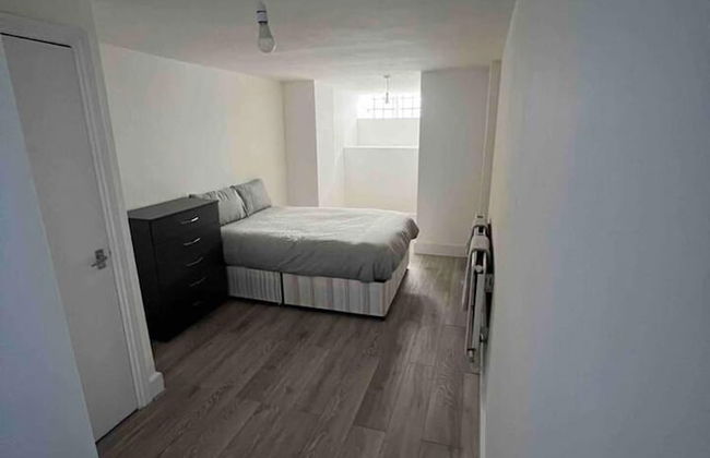 Spacious Luxury 2 Bedroom Apartment, Station 1min - Foto 3