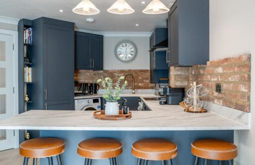 2 Bed Flat in Woking Central - Foto 50