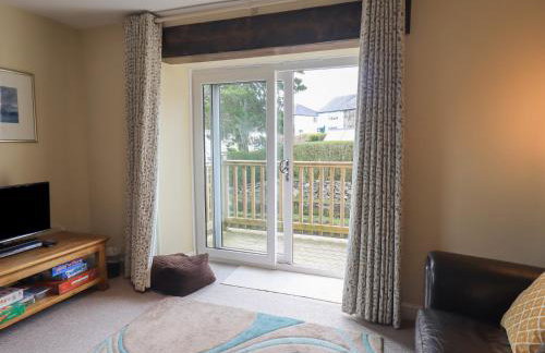 A River Runs By - Photo 6