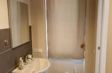 Trilocale in centro vicino al parco Monte Urpinu - Foto 11