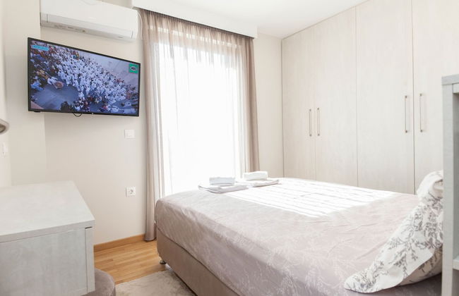 Marousi Modern Green Oasis with Balcony - Foto 5