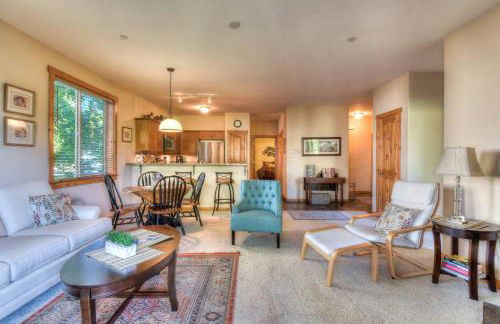 Alpine Way Lake & Sugar Bowl Resort - Foto 14