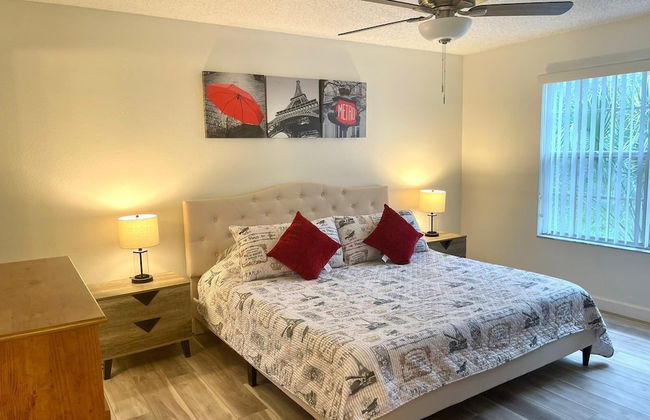 Three Bedroom Apartment #5 -- 5003 LBC -- Vusa Three Bedroom Condo Apartment - Foto 10