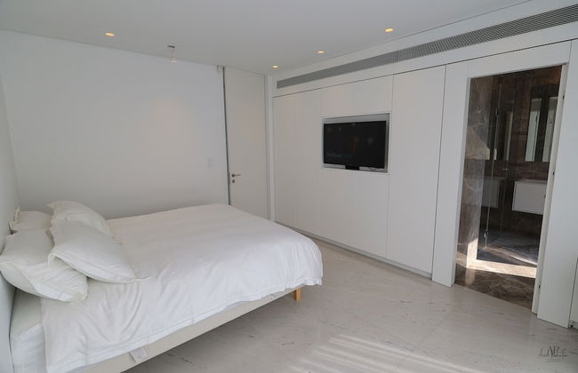 Luxurious Coastal Villa w Pool & Garden - Foto 9