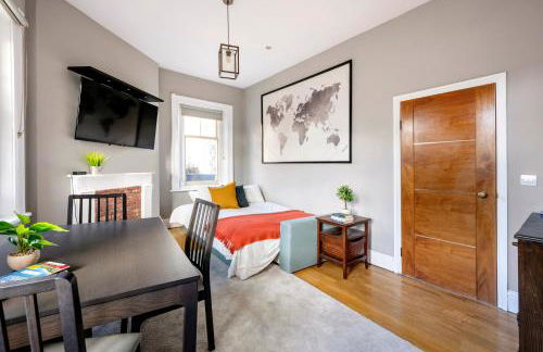 Sunny Corner Apartment in Center of London - Photo 22