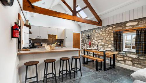 Beudy Howel - beautiful barn conversion with fire pit, close to beaches - Foto 5