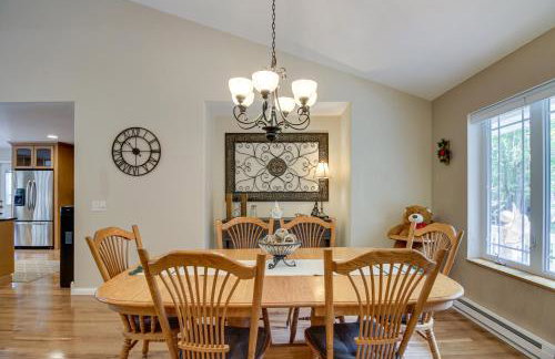 White Swan Lake Home Near Hiking and Snowmobiling! - Foto 7