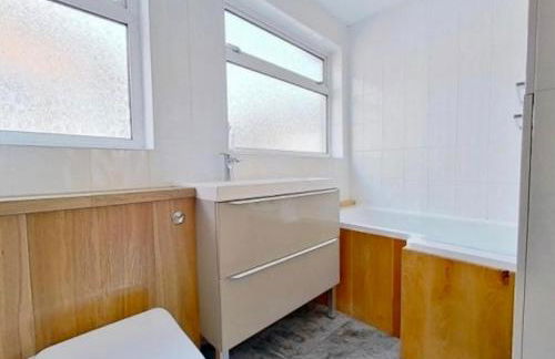 South Downs Retreat - Photo 13