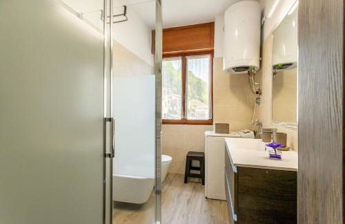 Sciura Elena's Terrace With Lake, Mounts & Valley by Halldis - Foto 22