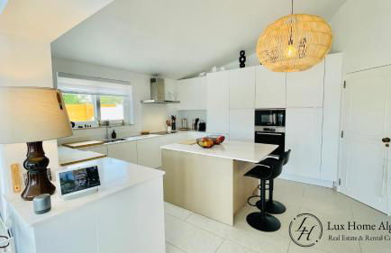 Villa Harmony - Stylish Villa - Pool & Terrace - Foto 32