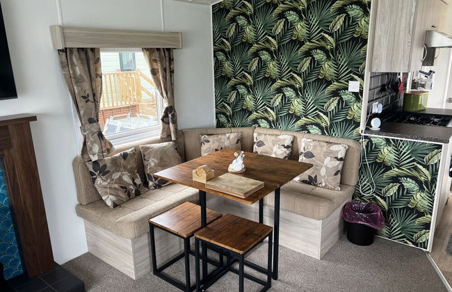 Relaxing and Quiet Holiday Cabin, Sleeps 4 - Foto 8