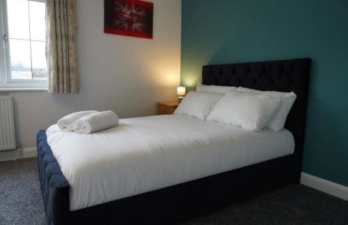 5bed House, 8 Double beds Perfect for large groups - Foto 26