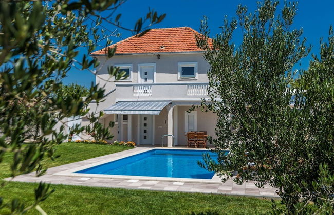 Serene Escape Near Zadar With Private Pool & Charming Outdoor Oasis - Foto 35
