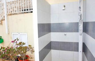 Stylish and Spacious Studio -4 minutes walk to Beach - Photo 12