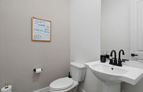 The Oasis - Modern 3BR Near Downtown - Med Center - Stadiums - Foto 14