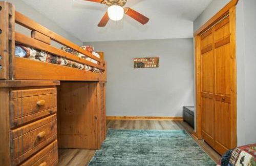 4 BR Mountain Cabin with Hot Tub & Fire Pit in GA - Foto 21