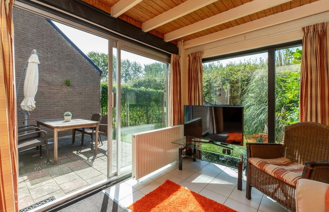 Holiday Home in De Punt With Pool & Garden - Photo 11