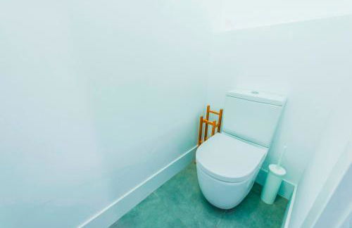 Be Mate Gran Vía Suites - Photo 78