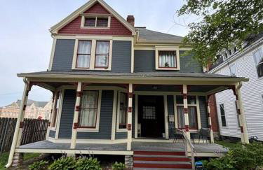 Eighty Three-Historic Downtown - Foto 1