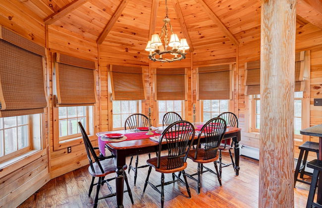 Mount Snow Cabin with Private Hot Tub by RedAwning - Foto 7