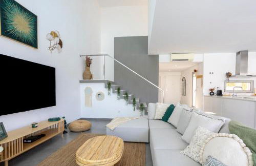 Stylish 3-Bedroom Villa Haven with a Private Pool - Foto 11