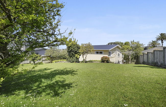 Dazzling Mairangi Bay Retreat Sea Views - Foto 42