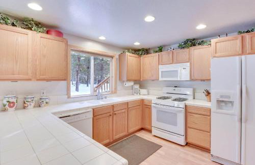 Mckinney Estate w/ Roof Deck Beach & Hike! - Foto 21