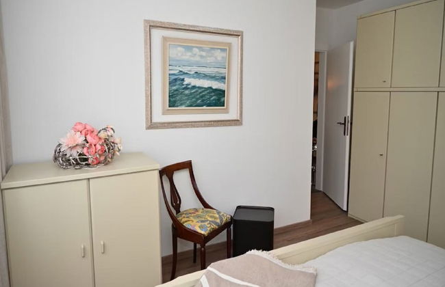 Vintage Style Apartment With Balcony/terrace - Photo 6