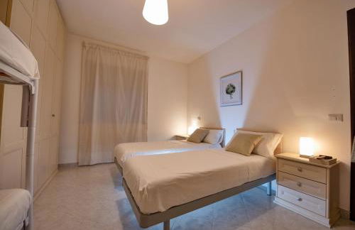 Sunset Penthouse - Photo 13