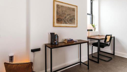 Luxury Downtown Apt with Parking, Gym, and Lap Pool - Foto 5