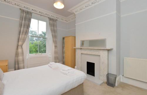 Home by The Meadows, close to City Centre - Foto 26