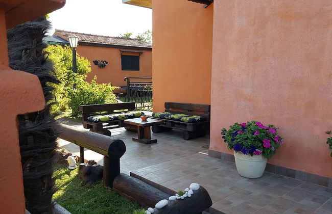 Riko & Mima Apartment - Photo 13