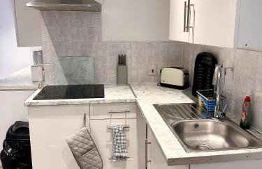 Cosy 2 Bed Apartment - Free Parking -Birmingham City Centre - Foto 10