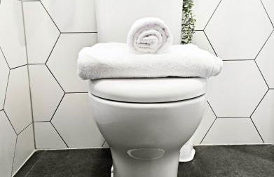 Rayan Heights Cosy 1 bedroom flat sleeps 2 perfect for contractors tourists families - Free parking - Foto 22