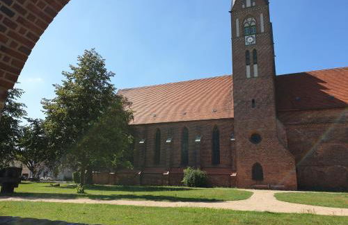 Travel Art Boardinghouse - Photo 21