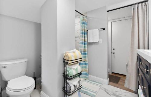 Newly Renovated Beachside Bliss Steps to Sand - Foto 24