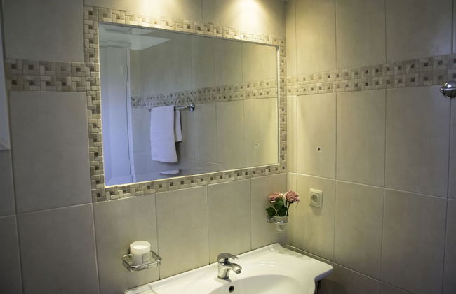 Erato Studios - Photo 22